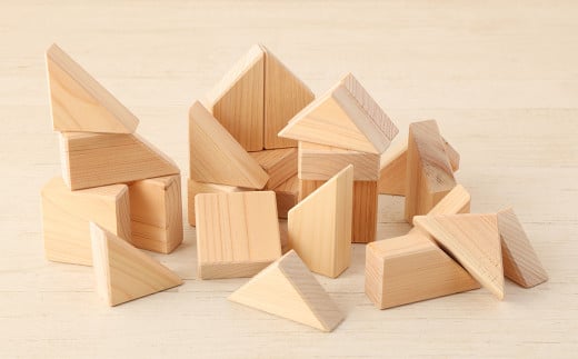 手作り つみ木 木箱セット（ヒノキ）1箱 (25ピース)  知育玩具 364413 - 長崎県時津町