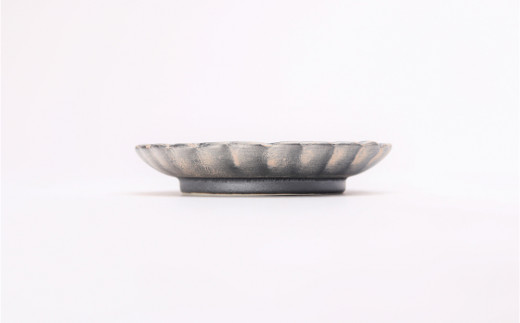 菊型小皿（雲母銀）
