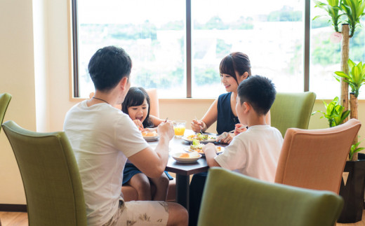 ヒヤグンラナイリゾート】五右衛門メゾネット ペア宿泊券 1泊（朝食