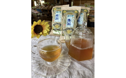 川根ウーロン茶、お茶が入ったグラスの写真