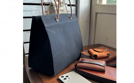 革と帆布とデニムの紙袋みたいなトートバッグ【Sサイズ・12色から選択