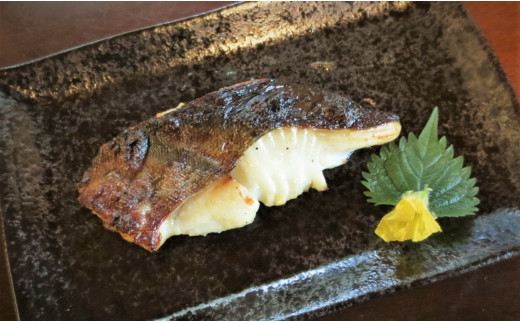 調理例　銀鱈（骨抜き）西京漬け