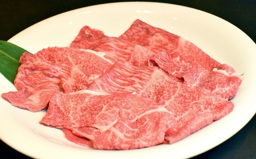 柔らかい肉質で、肉の風味も豊か。牛・豚合わせてたっぷり1.2kgで、肉じゃがや炒め物など様々な料理に使えて便利です。