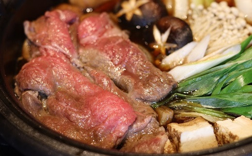 京都丹波の質の高い和牛とブランド豚の味わいをすき焼きで。