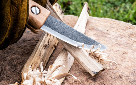 KAKURI] 折りたたみナイフ 「悠久」 ウォールナットハンドル 革ケース