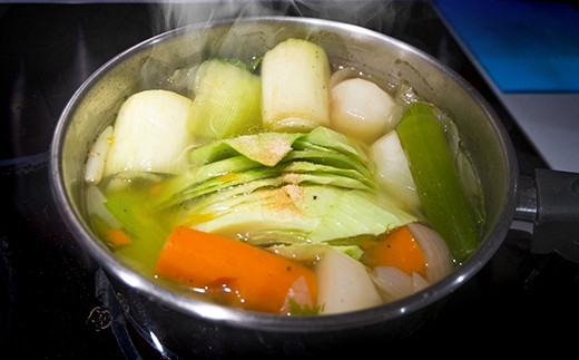 リーキの旬は冬。煮込み料理やスープで体も温まる♪