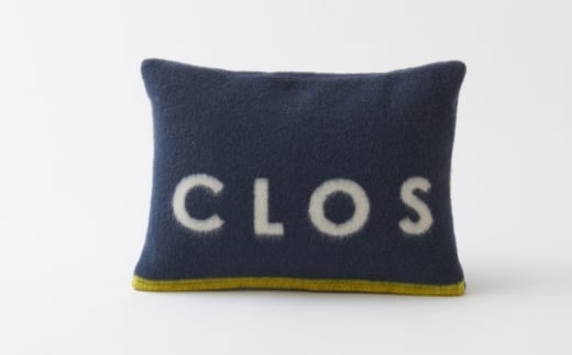 CLOSE YOUR EYES wool blanket [ミニクッション] LP-012093 [3102] 576798 - 大阪府泉大津市