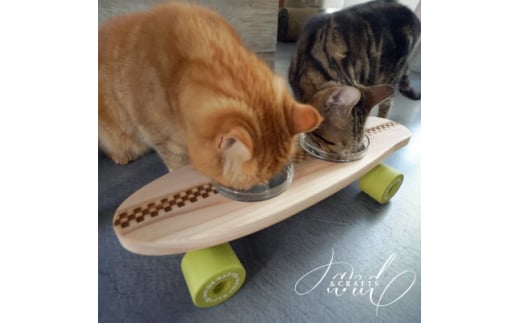 ＜&CRAFTS＞Pet bowls stand-PENNY-(Green)※名入れプレート付き【1378241】