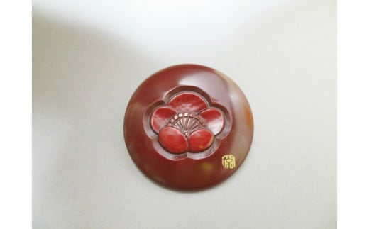 鎌倉彫青山工房の小鏡（梅の花） 439312 - 神奈川県鎌倉市