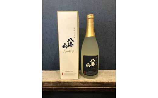 八海山「発泡にごり酒」四合瓶（720ml） 441290 - 新潟県南魚沼市