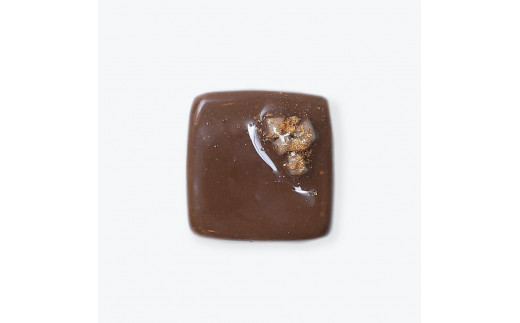 【たゆたふ】一点一点手作りの完全オリジナル　チョコレート帯留（ミルクチョコ） 748470 - 京都府京都市