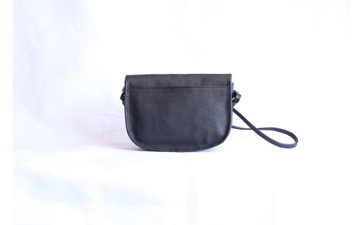 【ショルダーバッグ】Frap shoulder bag Small　カラー：Black