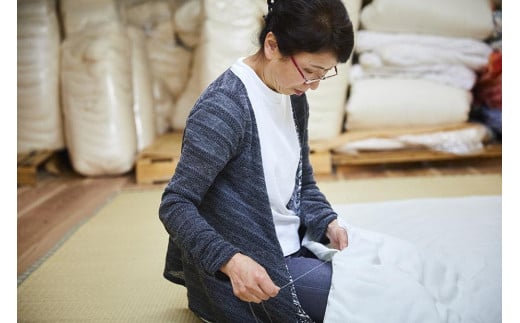 天然繊維 手作り 木綿わた入り 長座布団(赤) - 京都府京丹後市