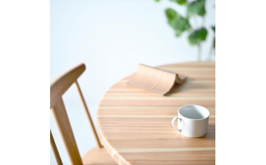 ＹＥＮラウンドテーブル９０  こころ和む丸いダイニングテーブル　杉材　浮造り加工　円テーブル 568205 - 福岡県大川市