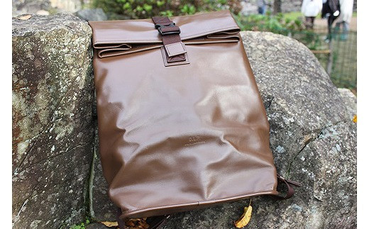 「防水革背負袋」 Waterproof leather Backpack (チョコ)