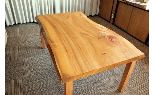 【数量限定】クスの木一枚板テーブル　ゆったり4名用 731588 - 岐阜県大野町