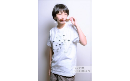【XLサイズ】与論島のオジサンの家系図Tシャツ（ホワイト） 812033 - 鹿児島県与論町