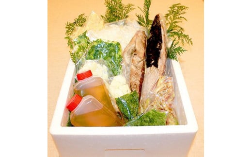鉄丸の高知野菜てんこもりカツオの田舎タタキＡ 439038 - 高知県高知市