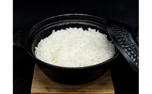 軽くお米を研ぐだけで美味しいご飯が炊けます
