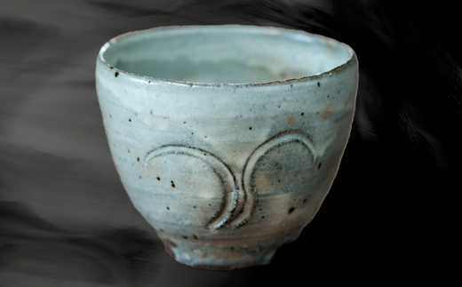 唐津焼としての中野窯の存在は
明治維新と共にお茶釜として
炎を絶やすことなく、今日の
唐津焼隆盛の基礎をなしえました。