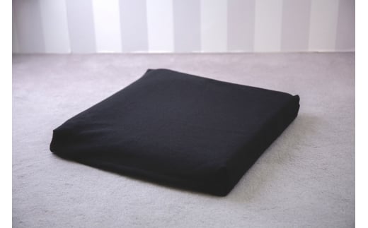 Fin plast Cushion ブラックプラス ニット(黒)