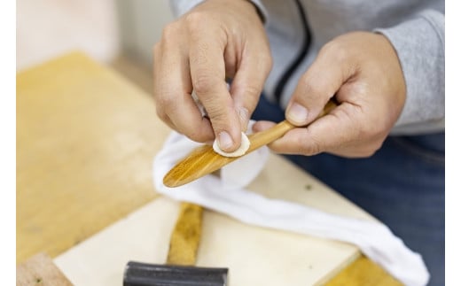 イギリス仕込みの家具職人直伝 「自分だけのバターナイフ」づくり体験（2名様） 528973 - 東京都八王子市