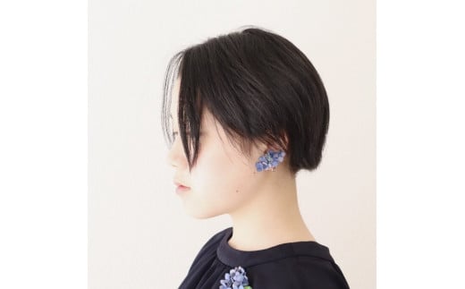 紫陽花(ガクアジサイ) 革花イヤリング ブルーパープル アクセサリー