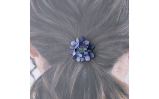 紫陽花(ガクアジサイ) 革花ポニーフック ブルーパープル アクセサリー ポニーフック 革 青紫