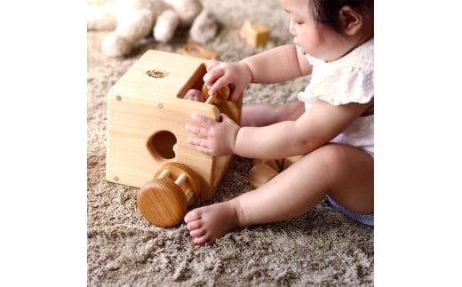 山のくじら舎 赤ちゃんの宝石箱(箱入)おひさま 木製 玩具 セット