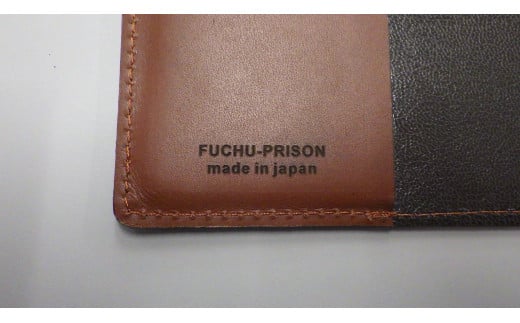 「fuchu prison」のロゴが入っており，他では手に入れることができない製品です。