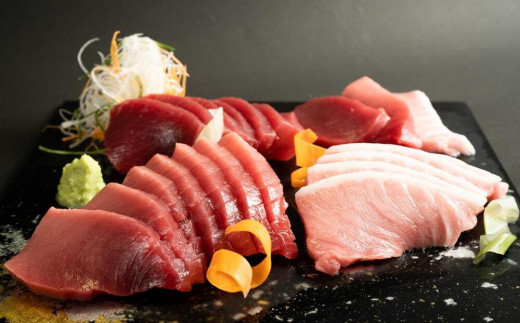 プレミア和歌山認証品 本マグロ（養殖）トロ＆赤身セット　1.35kg［年末発送（12月25日から30日発送）］［KS13］