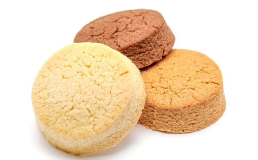 きび粉クッキーは小麦粉米粉不使用。バターの風味がよいサクサク感溢れるクッキーです。