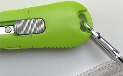 CANARY Heavy Duty Box Cutter Retractable Blade, Safety Corrugated Cardboard  Cutter Knife, Made in JAPAN, Green (DC-25)