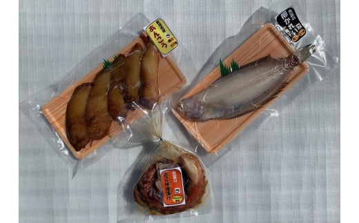 A4228 タコの味噌漬けと柳カレイ・アンコウの一夜干しセット1 1085583 - 新潟県村上市