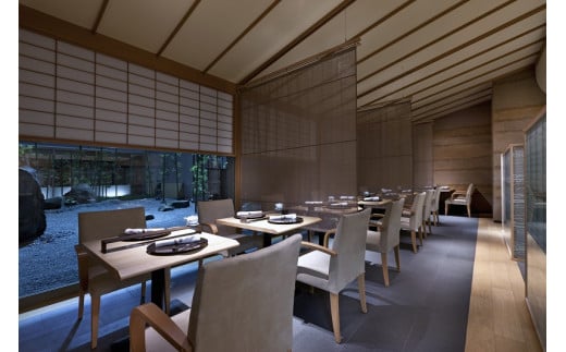 ij052 ウェスティンホテル東京レストラン共通ディナーペアチケット日本料理「舞」もしくは中国料理「龍天門」からお選びいただけます。 1094531 - 東京都目黒区