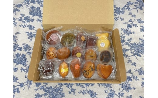 小さな焼き菓子15個ボックス FC010252 1110320 - 新潟県燕市