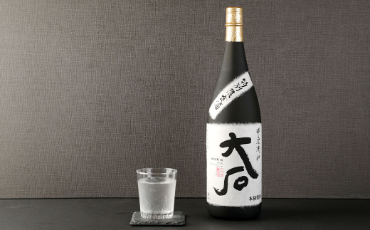 【11回定期便】水上村 大石酒造の米焼酎 一升瓶セット