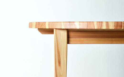 YENラウンドテーブル110 こころ和む丸いダイニングテーブル 杉材 浮造り加工 円テーブル