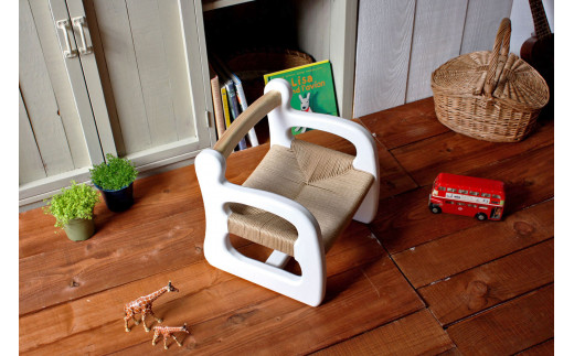 ZD-37  ファニファニの赤ちゃん椅子　ami‐アミ（ホワイト） 345773 - 兵庫県三木市