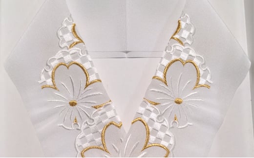 半衿　桜と市松　白地に白とゴールド　刺繍　半襟 [№5275-0411]|篠原縫製