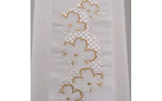 半衿　桜と市松　白地に白とゴールド　刺繍　半襟 [№5275-0411]|篠原縫製