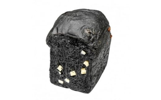 お餅のような食べ応え!竹炭を使用した”真っ黒な”竹炭食チーズ食パン(半斤)【1474491】 1187604 - 長野県木曽町