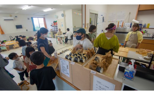 【5-４　特定非営利活動法人　SMAPPY】
沖永良部島で，子ども達の学び語れる居場所を作りたい