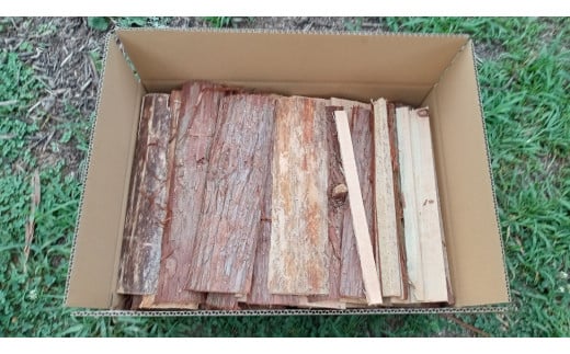 [きらめ樹 間伐材] 薪・針葉樹(40cm) 1210974 - 鳥取県八頭町