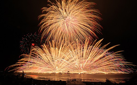 諏訪湖の花火イメージ