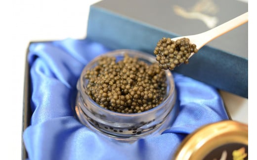 中津川キャビア S Caviar 食べ比べ2種（オシェトラ＋1種） 1240617 - 岐阜県中津川市