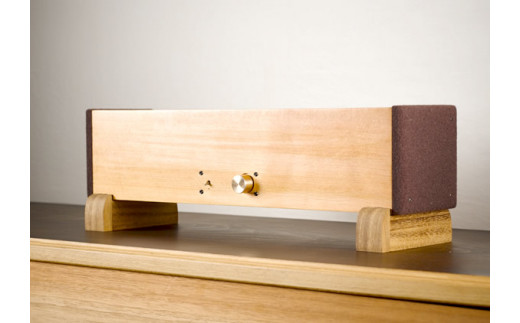 楽器素材でつくる木製の一体型ステレオ