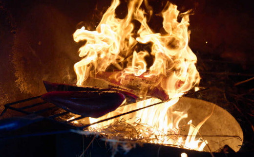 強火で一気に焼き上げています。