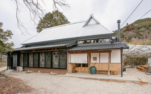 葉隠れの杜[古民家 火風水土(ヒフミド)]ペア宿泊券(1泊2食付)