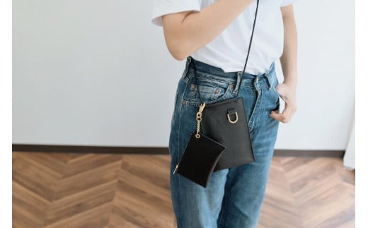 スマホサコッシュは別売りになります